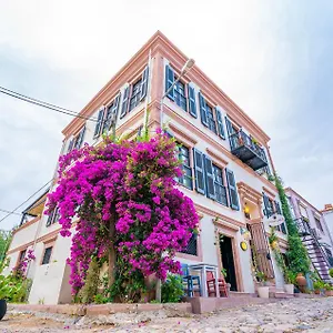 Отель Siyah Lale Cunda 1841 (adults Only)